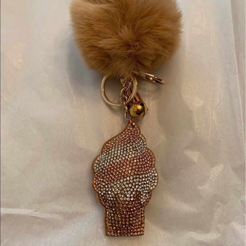 POM POM BAG CHARM AND KEY RING